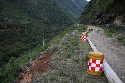 宣威市道路交通安全隐患应急治理效果初显，交通安全设施工程助力城市平安出行